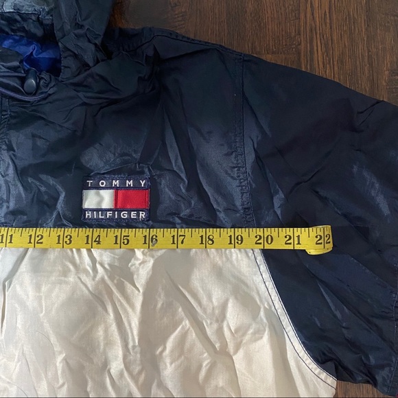 Vintage Tommy Hilfiger windbreaker - Picture 2 of 7